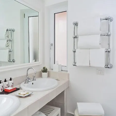 La Minerva 5* Капри