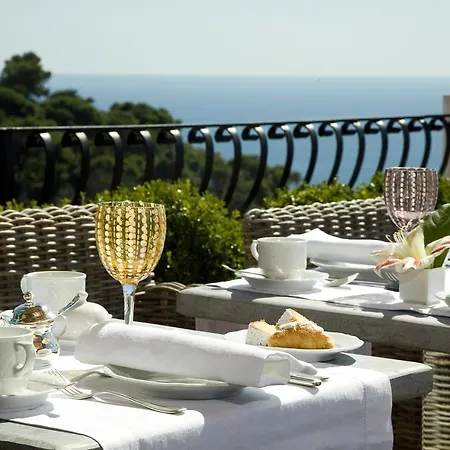 La Minerva Капри