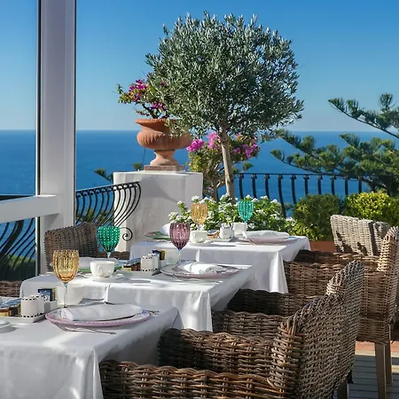 Отель La Minerva 5*