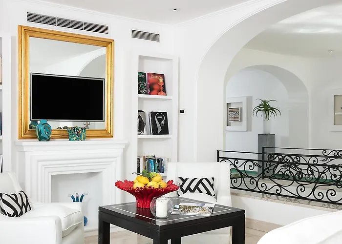 La Minerva カプリ